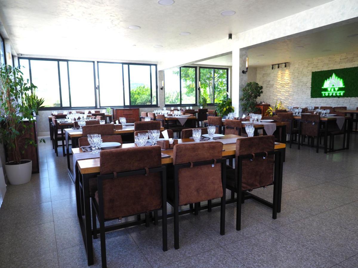 V&V Hotel Gyulagarak Bagian luar foto