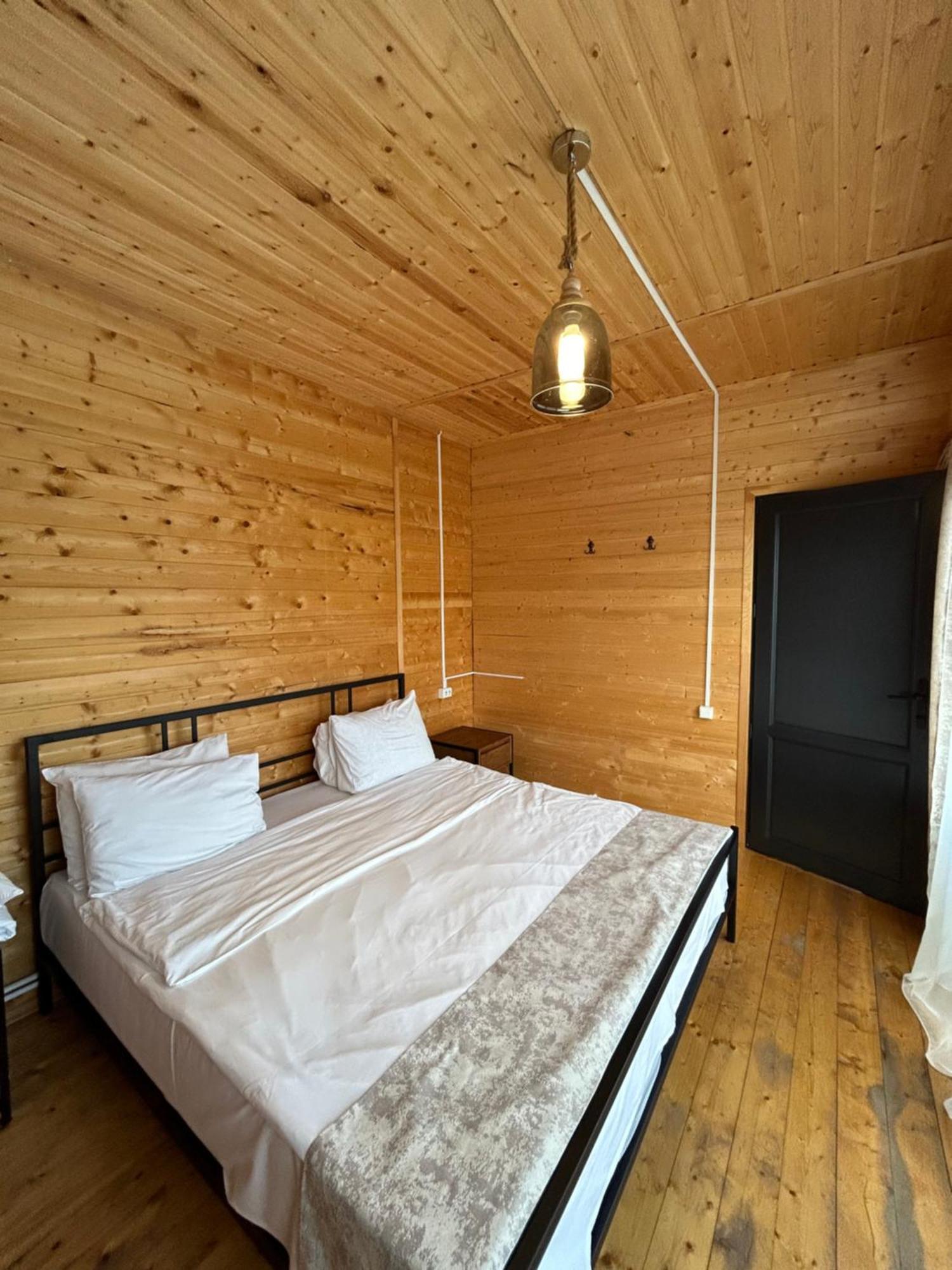 V&V Hotel Gyulagarak Bagian luar foto